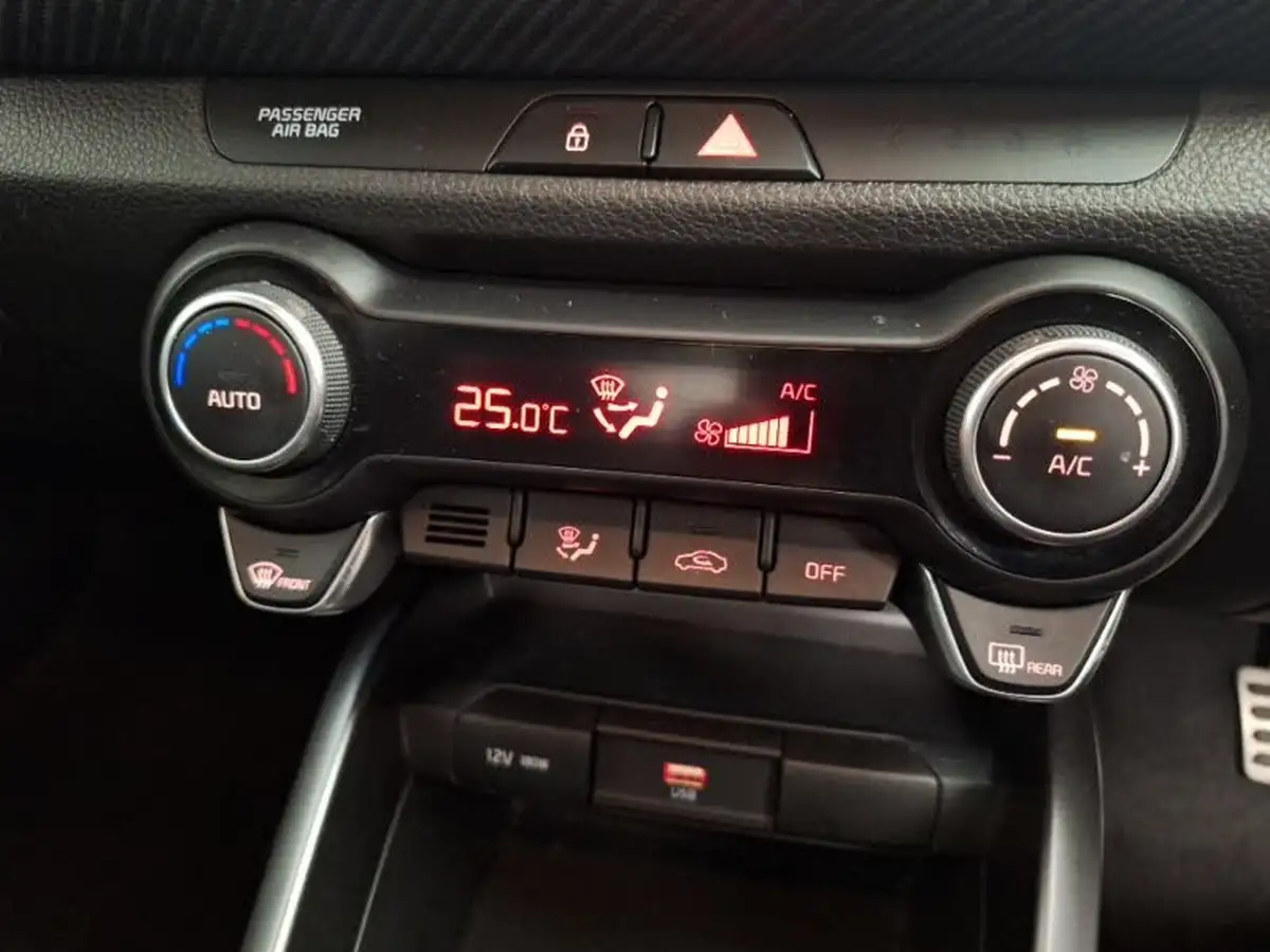 2023-kia-stonic-10-t-gdi-gt-line-99bhp-big-13