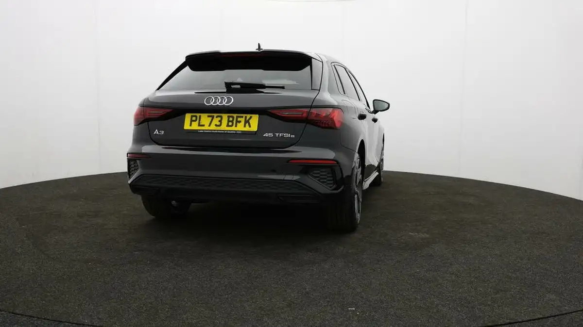 2023-audi-a3-14-45-tfsi-e-s-line-competition-big-5