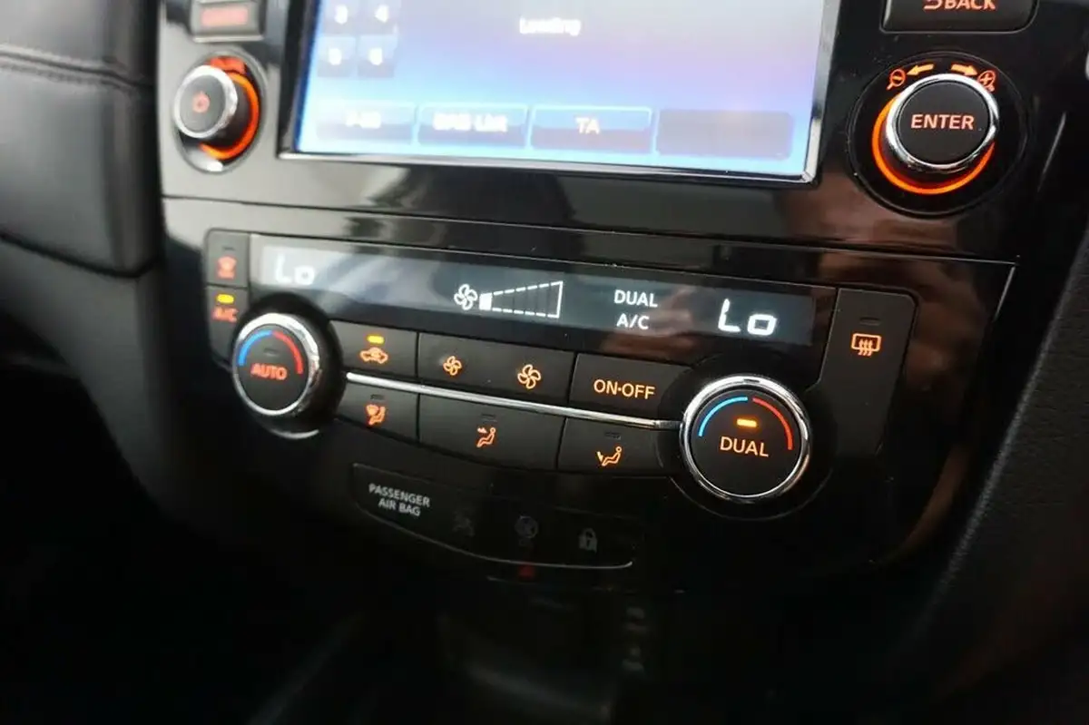 2018-nissan-x-trail-20dci-n-connecta-4wd-xtronic-big-32