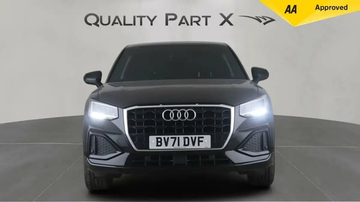 2021-audi-q2-10-30-tfsi-sport-big-1