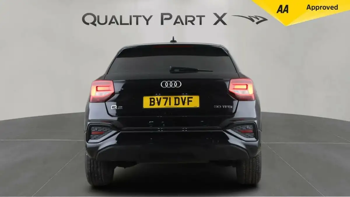 2021-audi-q2-10-30-tfsi-sport-big-5