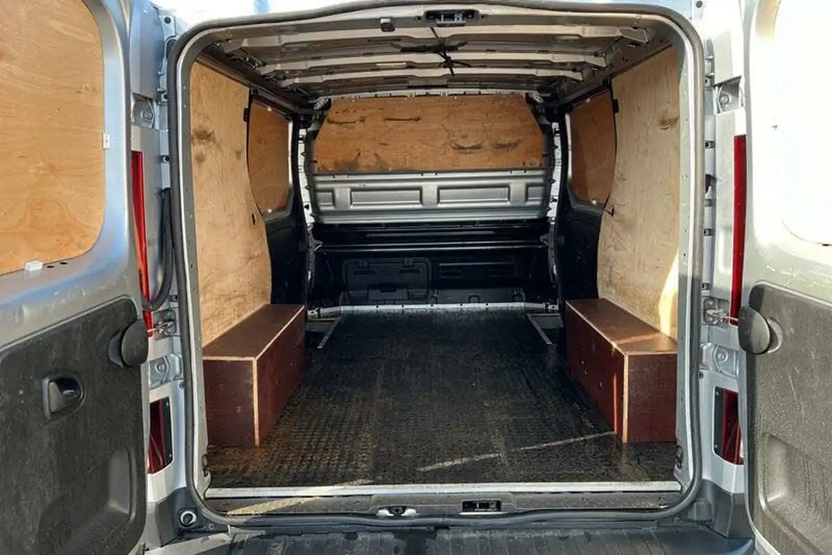 2022-renault-trafic-20dci-sl28-130-sport-big-5