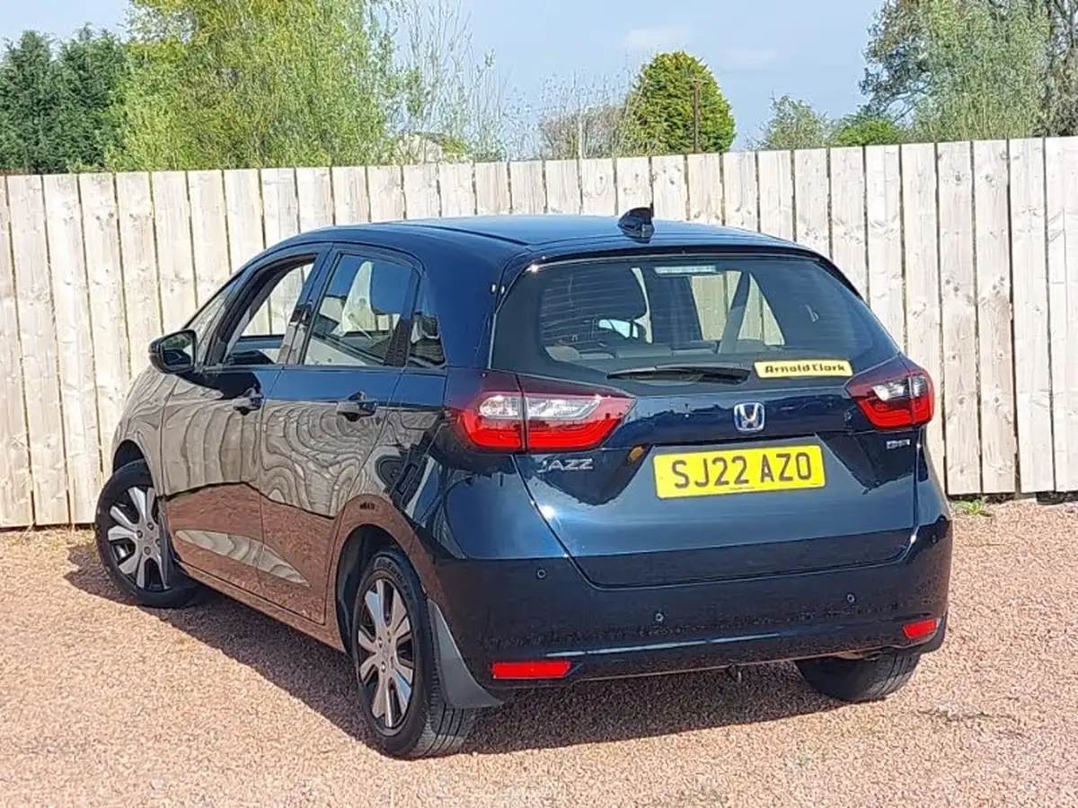2022-honda-jazz-15-i-mmd-sr-109ps-big-1