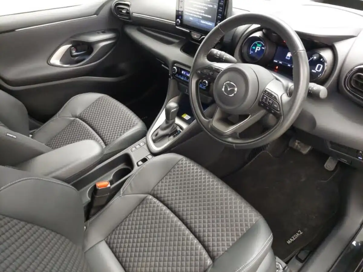 2023-mazda-mazda2-15-select-big-13