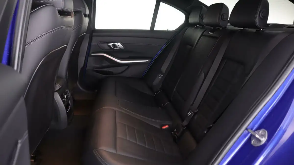 2022-bmw-3-series-20-320i-xdrive-m-sport-big-16
