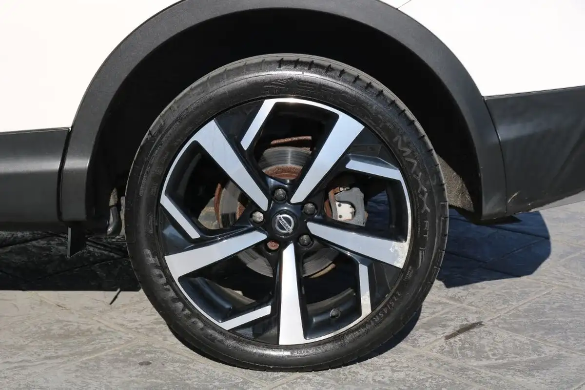 2019-nissan-qashqai-13-dig-t-tekna-140ps-big-6