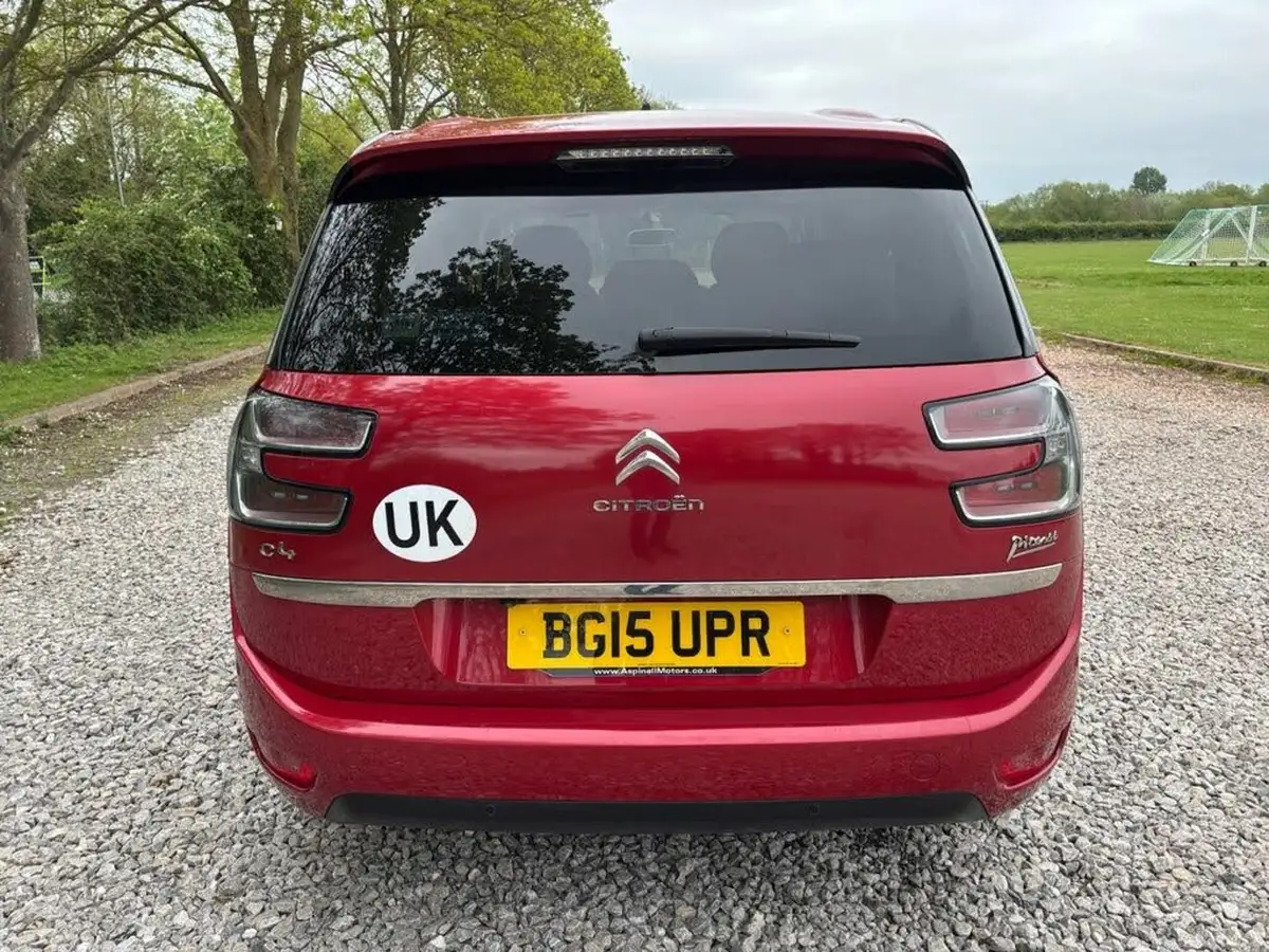 2015-citroen-grand-c4-picasso-16e-hdi-exclusive-big-7