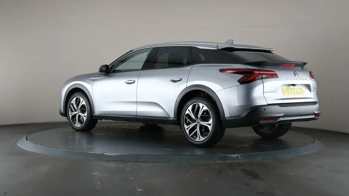 2022-citroen-c5-x-12-puretech-sense-plus-big-4