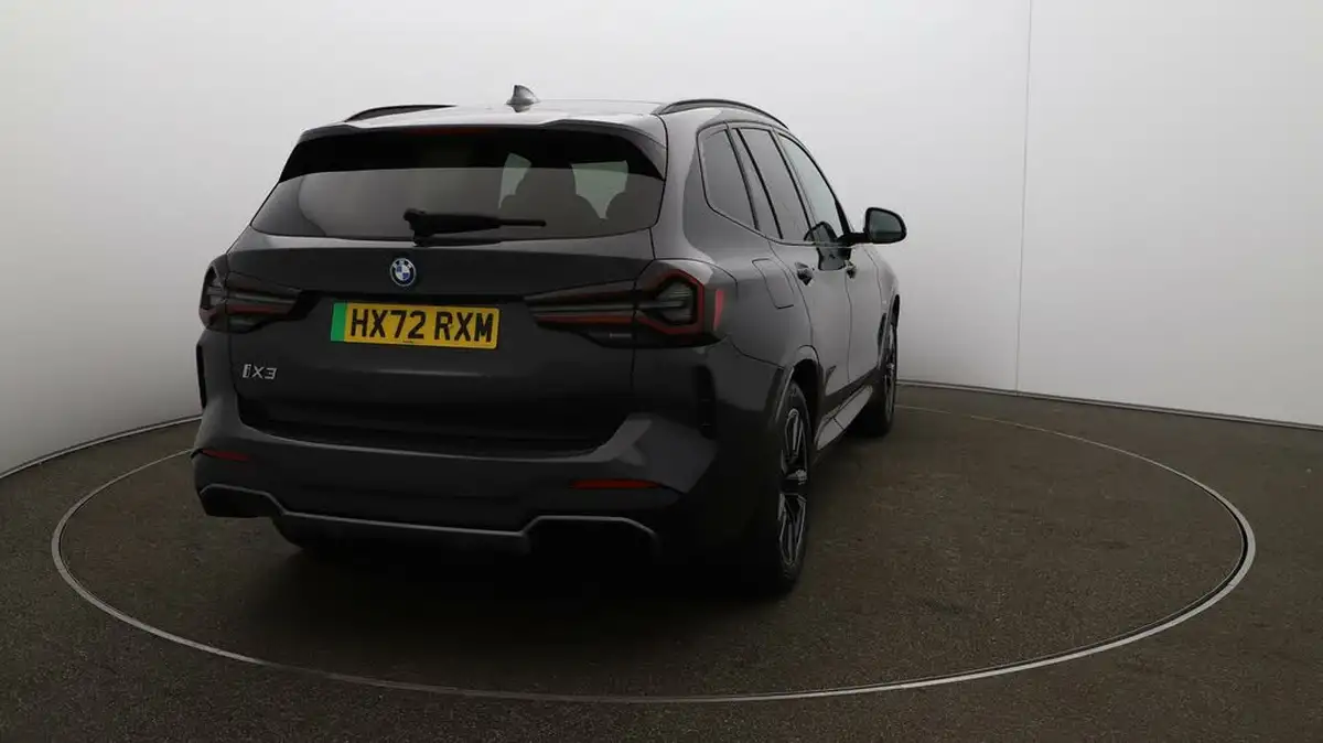 2022-bmw-ix3-e-m-sport-big-50