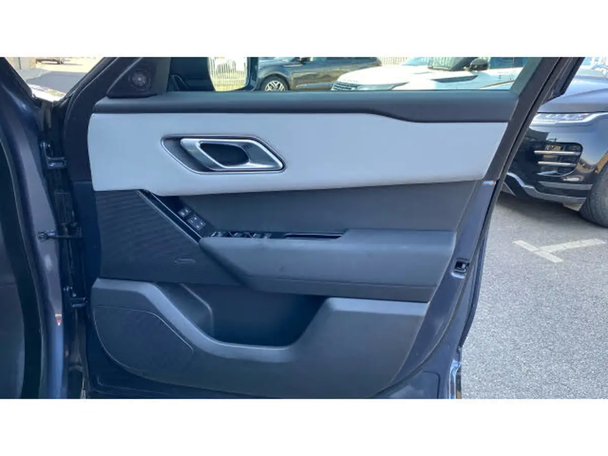 2023-land-rover-range-rover-velar-20-d200-dynamic-se-big-28
