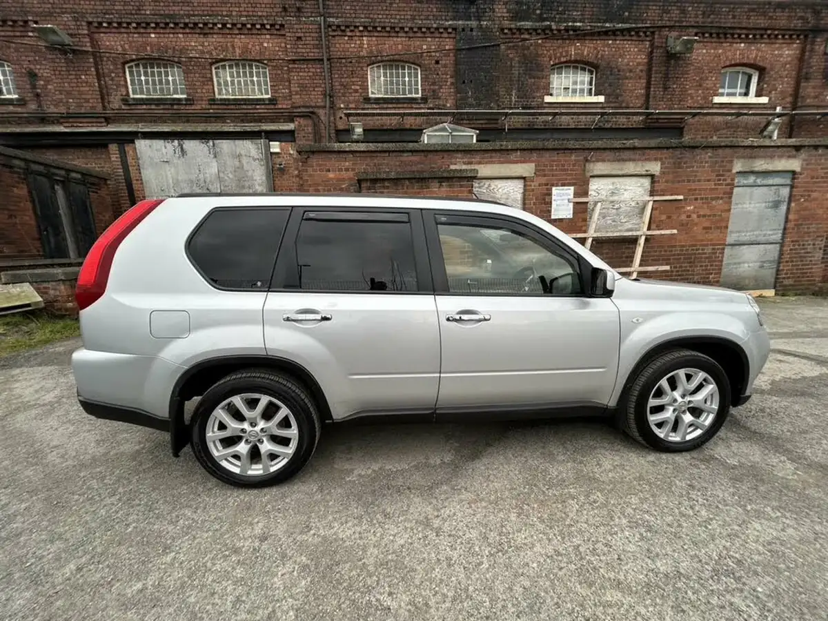 2013-nissan-x-trail-20td-tekna-150ps-auto-big-3