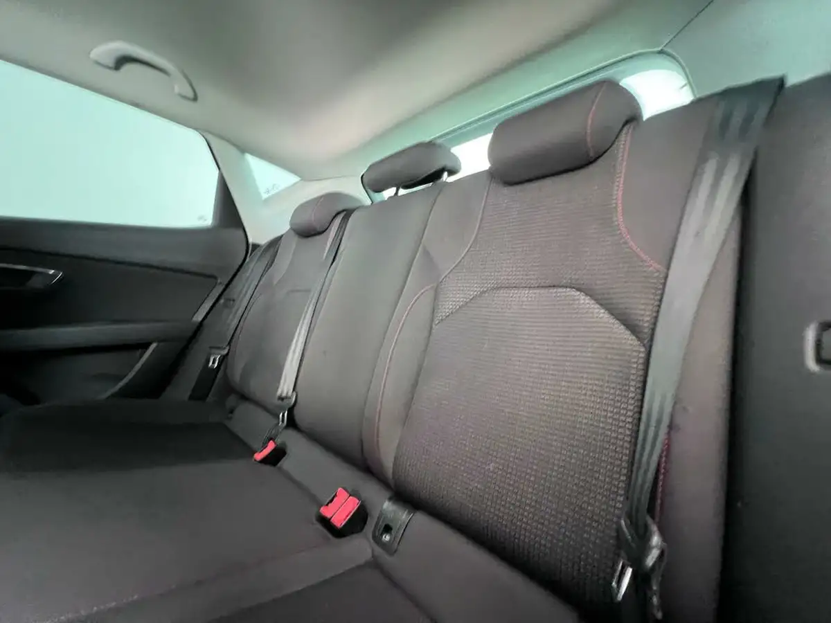 2018-seat-leon-15-tsi-evo-fr-150ps-hatchback-big-15