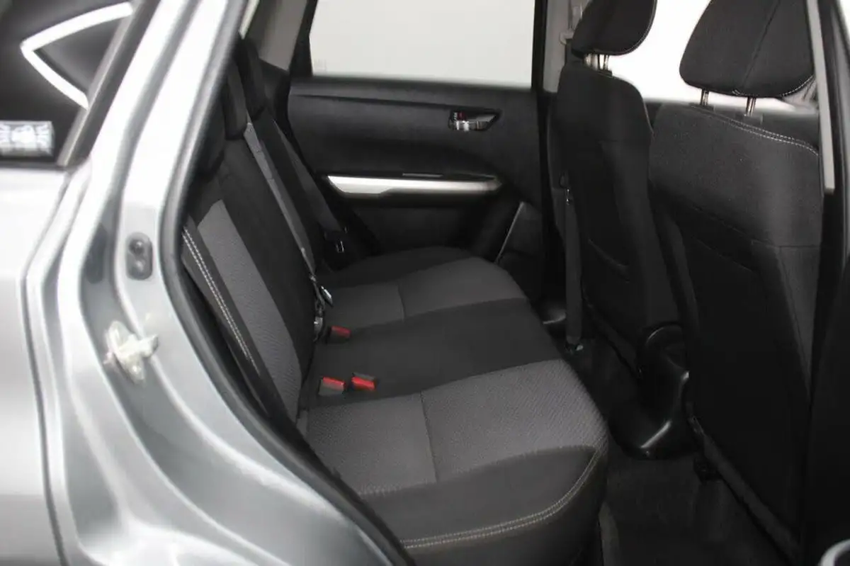 2017-suzuki-vitara-16-sz-t-big-10