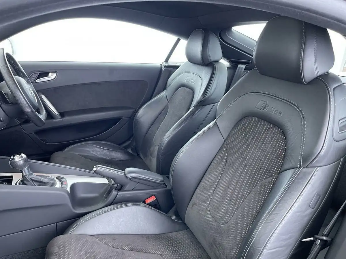 2013-audi-tt-coupe-20-tfsi-s-line-quattro-tronic-big-31