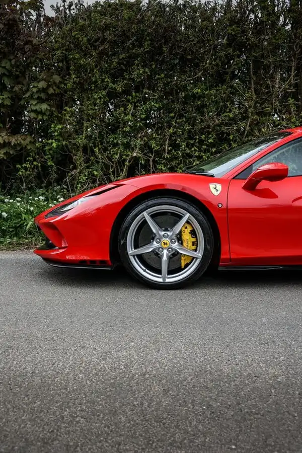 2021-ferrari-f8-tributo-big-15