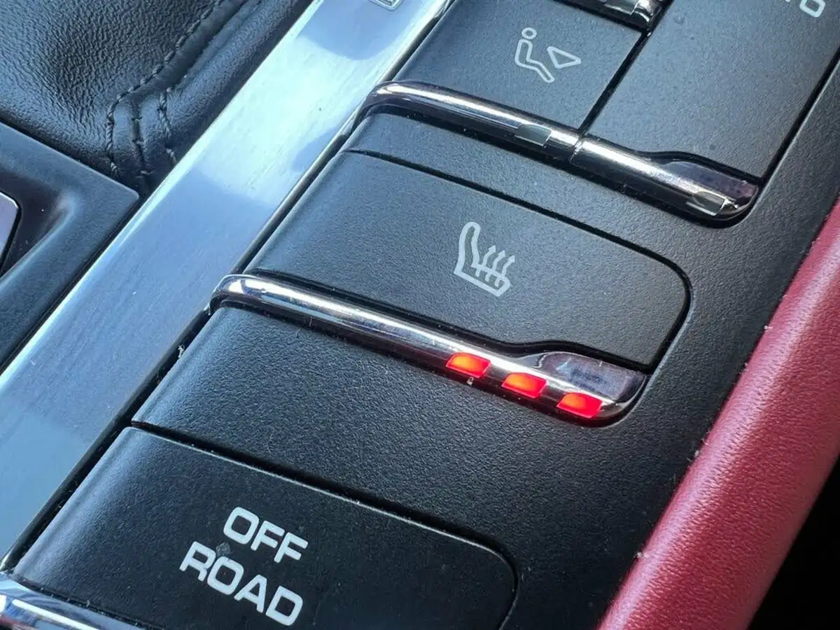 2015-porsche-macan-36-turbo-big-40