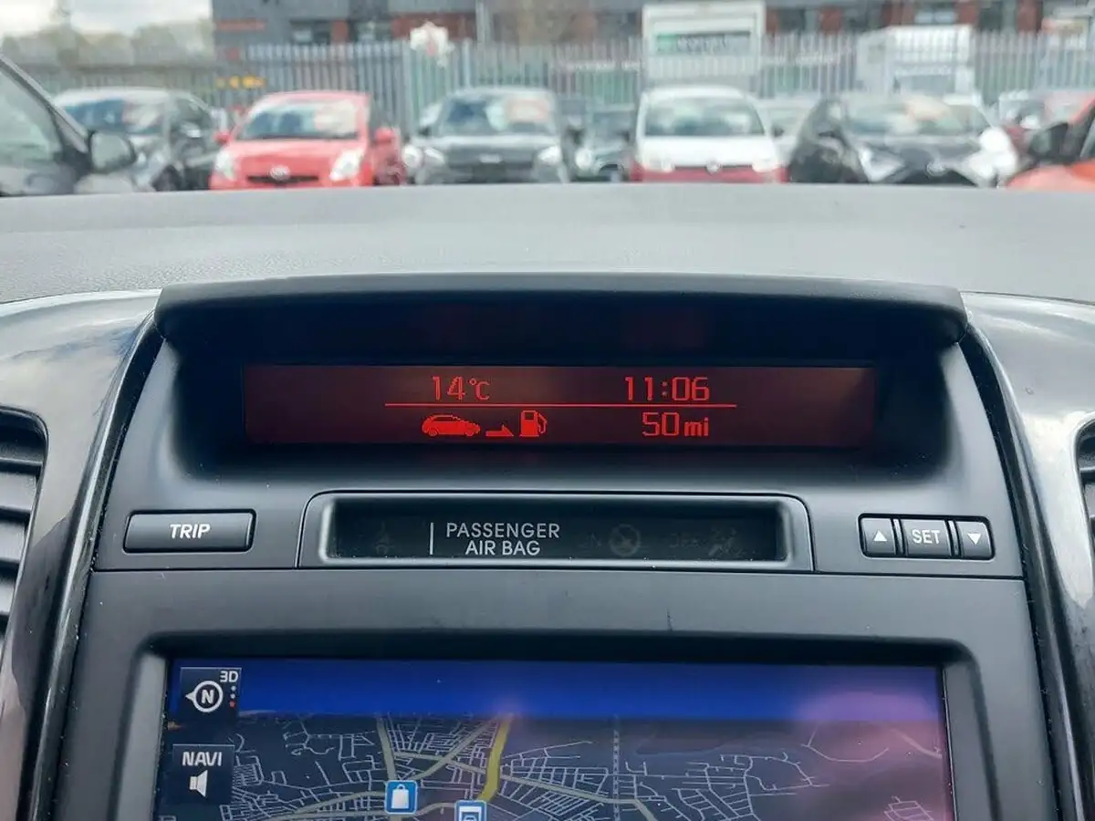 2016-kia-venga-16crdi-3-big-28