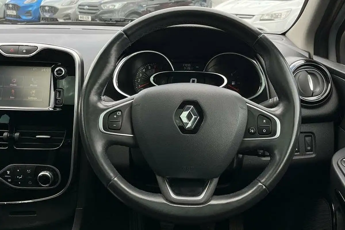 2016-renault-clio-09-tce-dynamique-s-nav-big-11