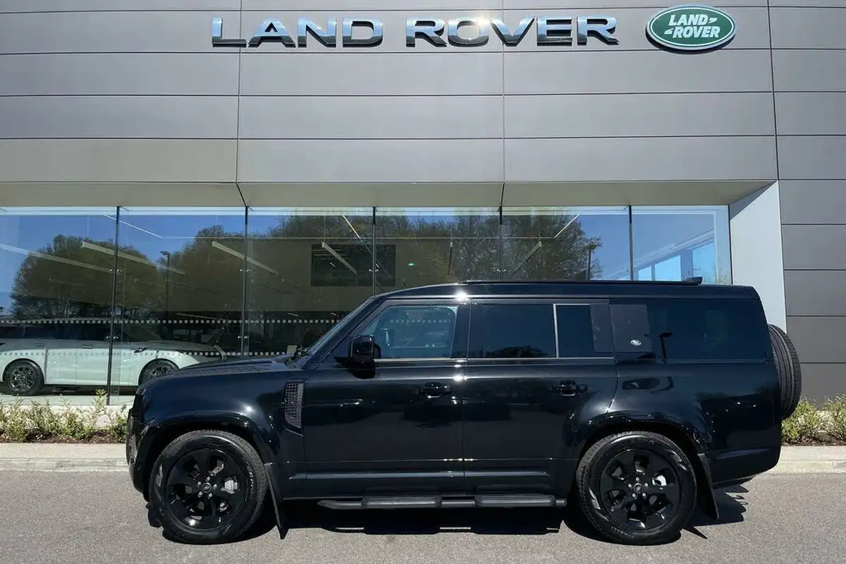 2024-land-rover-130-defender-30-d300-x-dynamic-hse-big-8