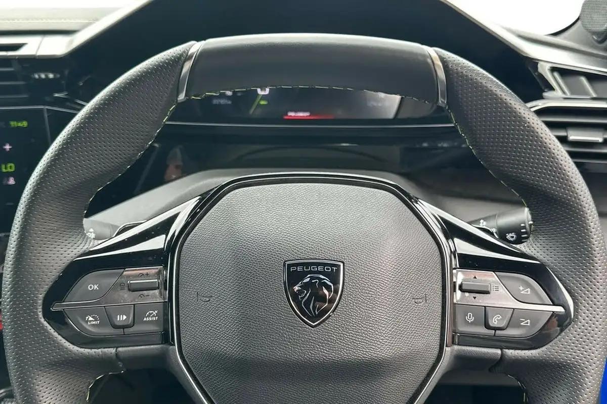 2022-peugeot-308-12-puretech-gt-premium-big-12