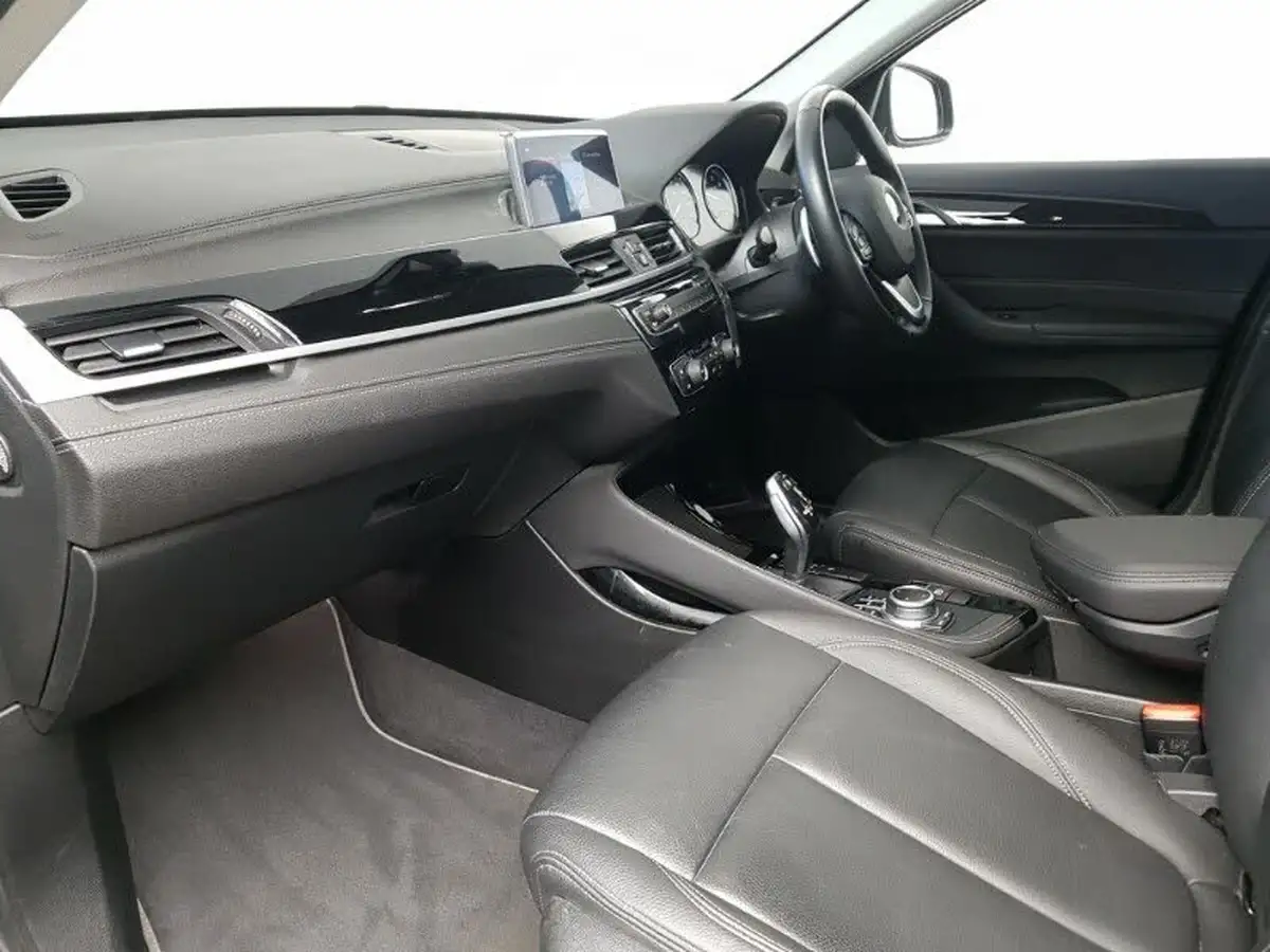 2020-bmw-x1-20td-sdrive18d-xline-sport-auto-big-4