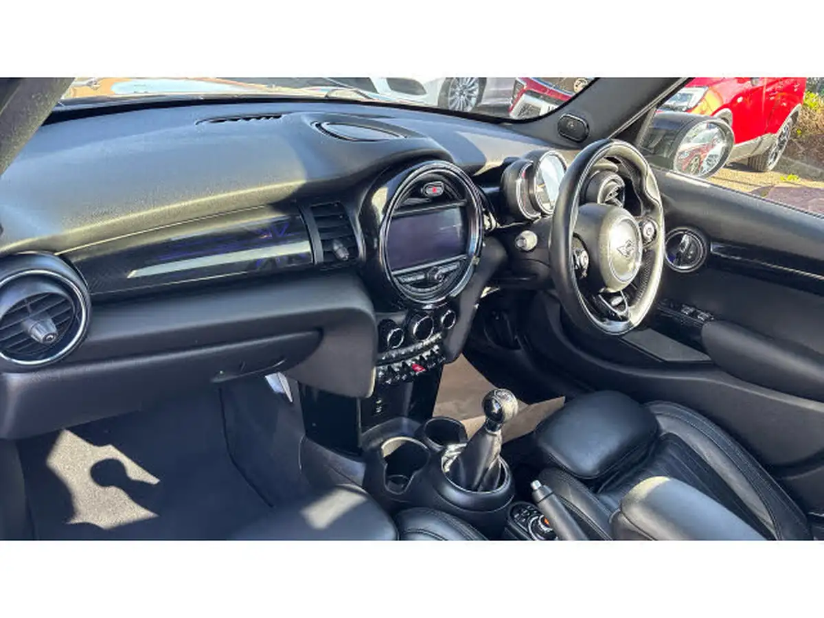 2020-mini-cooper-15-cooper-exclusive-hatchback-5d-big-8
