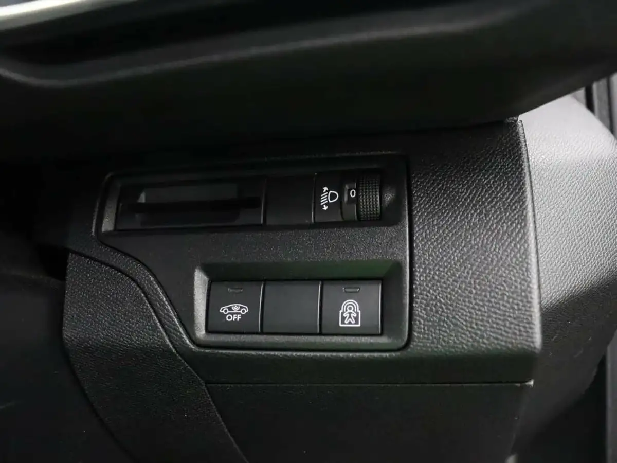 2020-peugeot-3008-suv-12-puretech-allure-big-26
