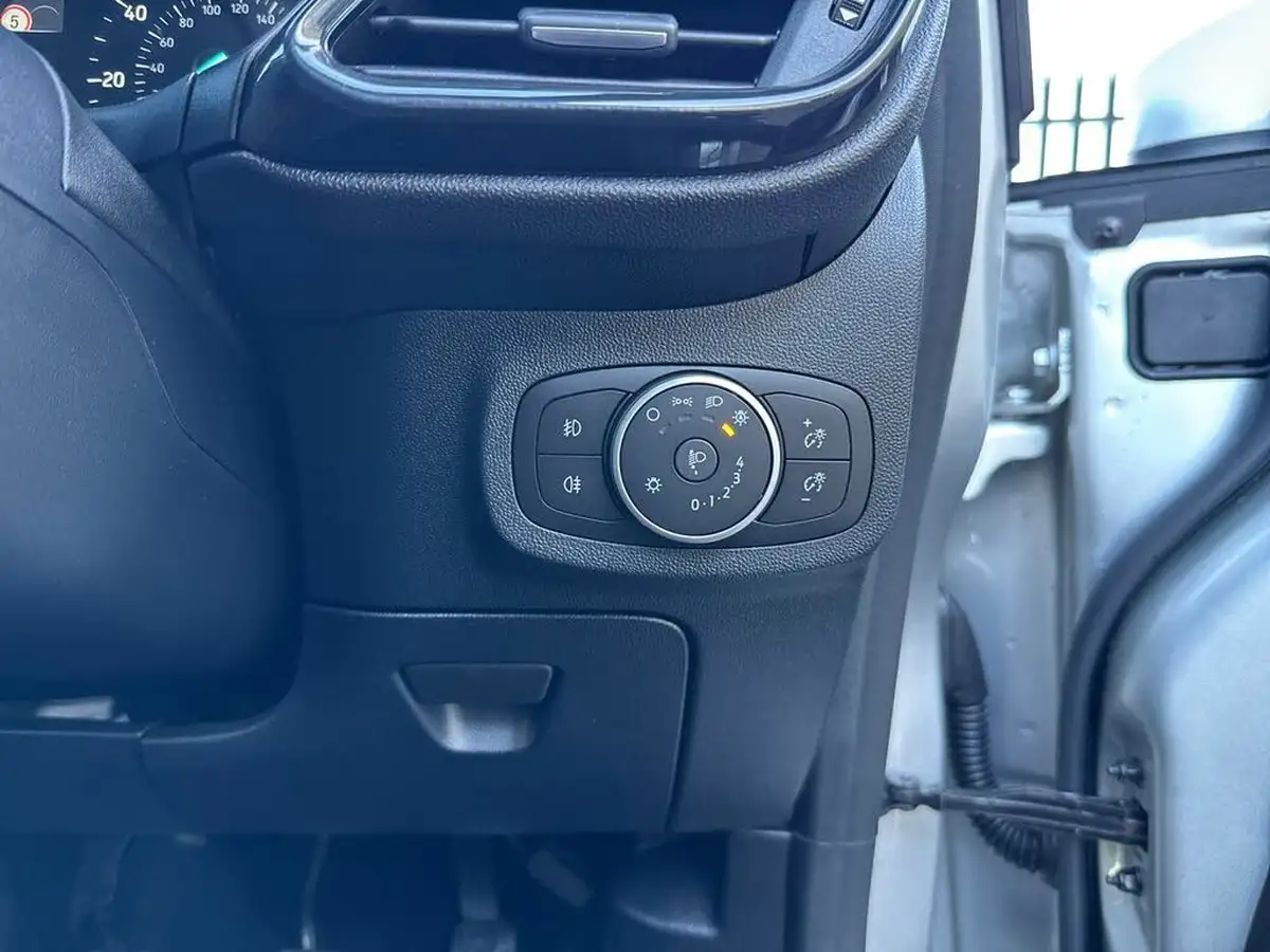 2021-ford-fiesta-10t-st-line-x-edition-155ps-hybrid-mhev-5d-big-22