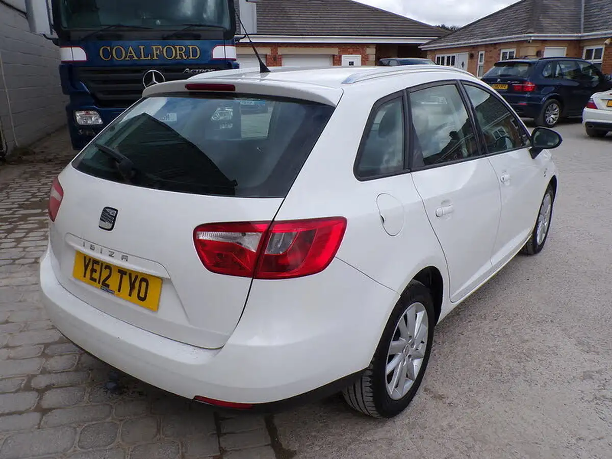 2012-seat-ibiza-16td-se-105-st-estate-5d-big-7