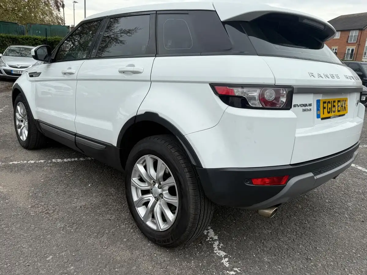 2015-land-rover-range-rover-evoque-22sd4-pure-tech-hatchback-5d-auto-big-64