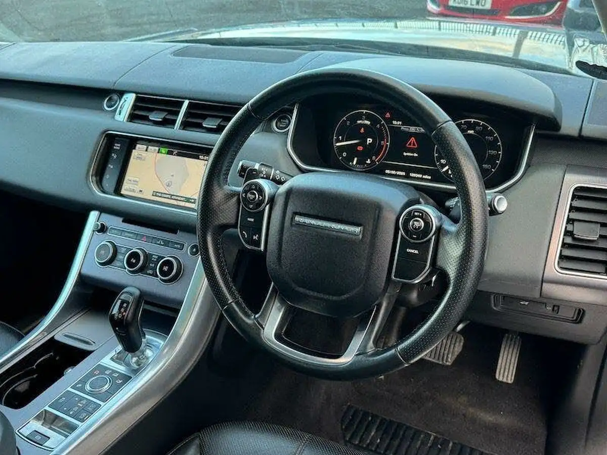 2014-land-rover-range-rover-sport-30-sd-v6-hse-big-11