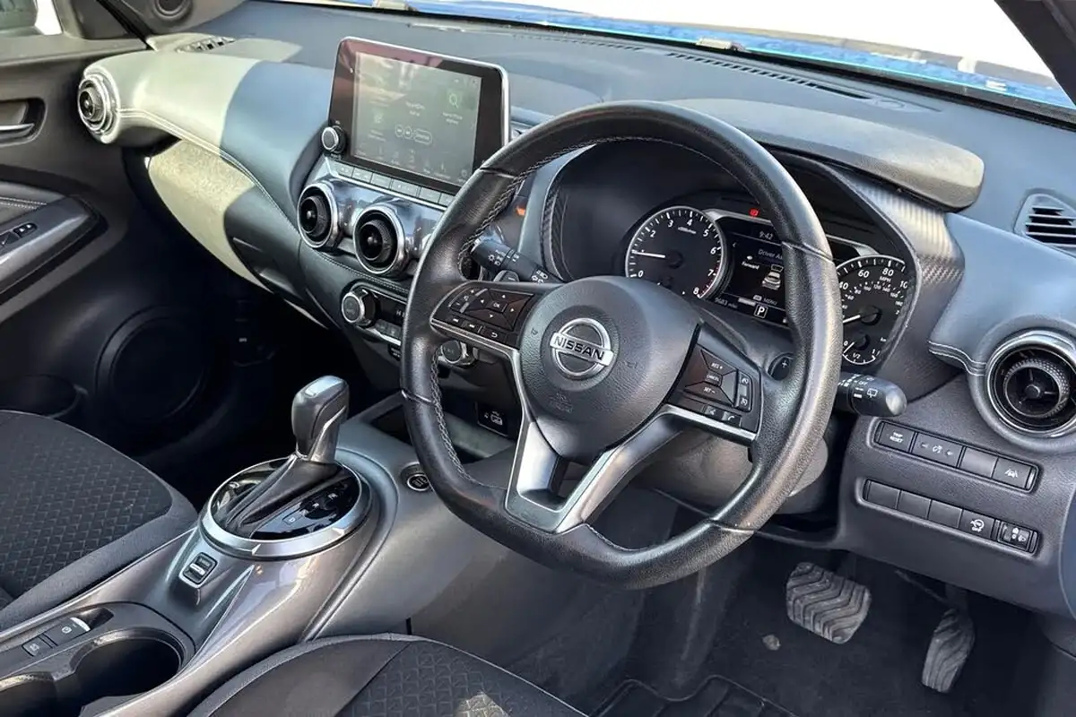 2022-nissan-juke-10-dig-t-n-connecta-dct-big-13