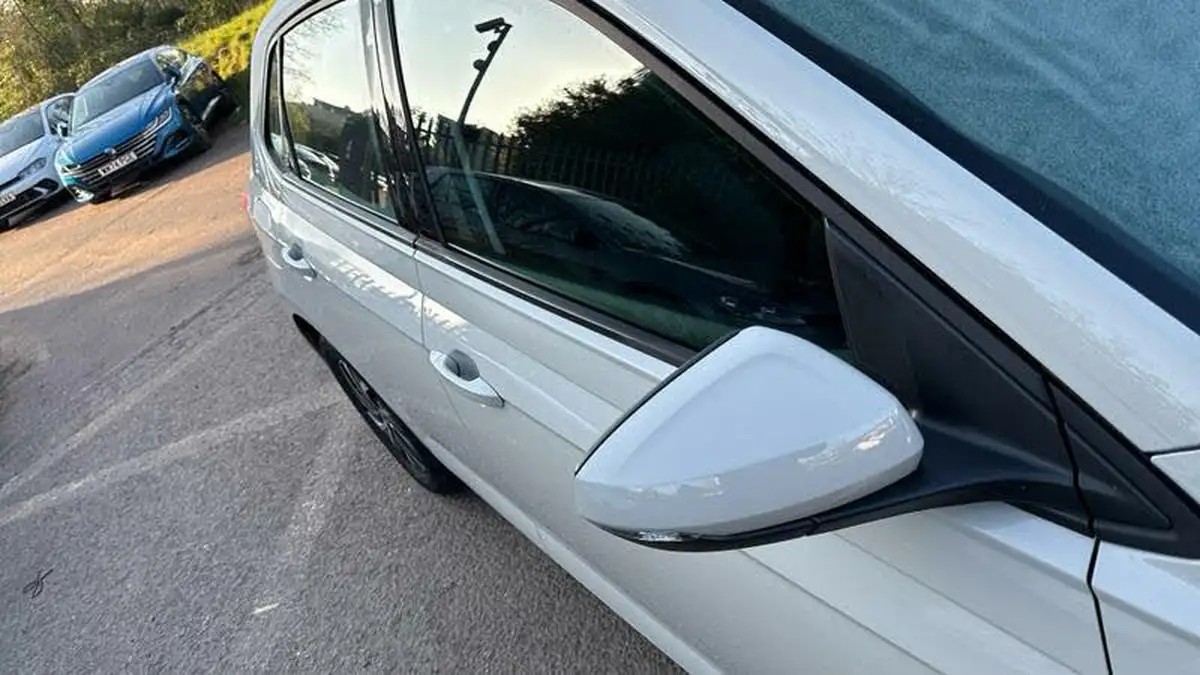 2023-volkswagen-polo-10-tsi-life-big-11