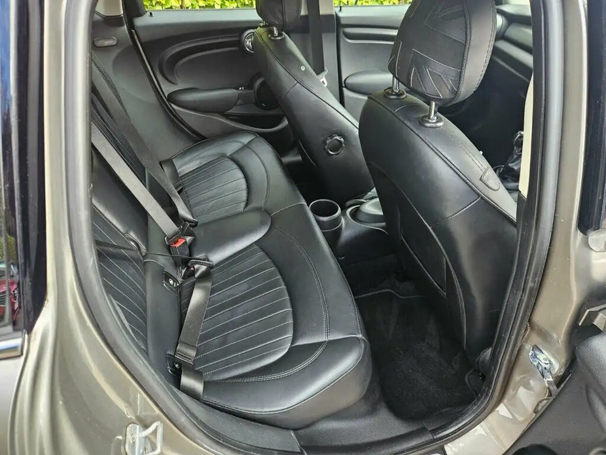 2018-mini-cooper-15-cooper-series-ii-ss-hatchback-5d-big-9