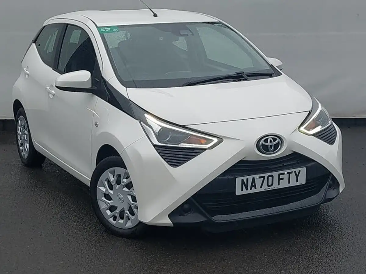 2020-toyota-aygo-10-vvt-i-x-play-tss-big-0