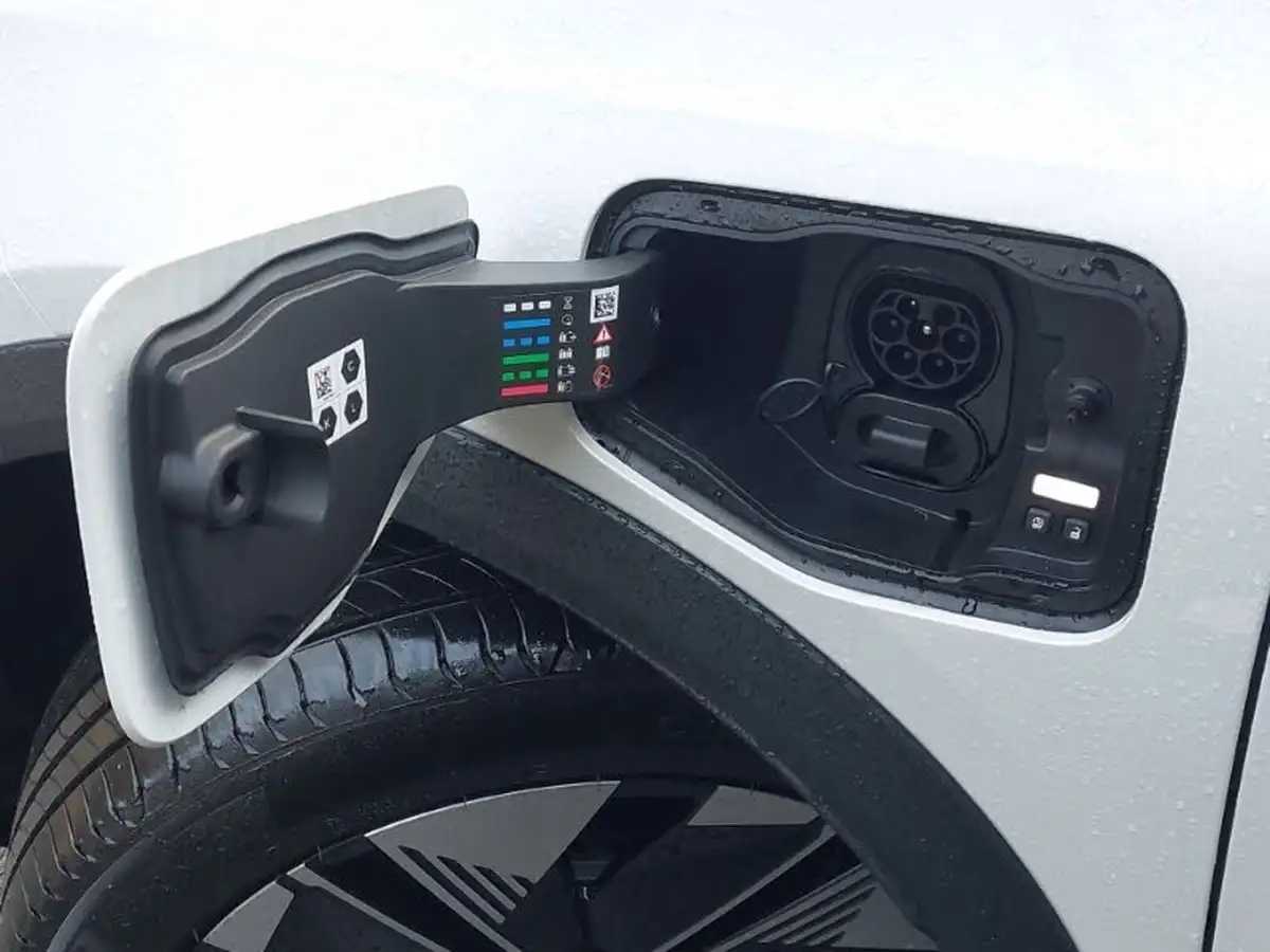 2024-renault-scenic-e-tech-e-techno-220ps-long-big-12
