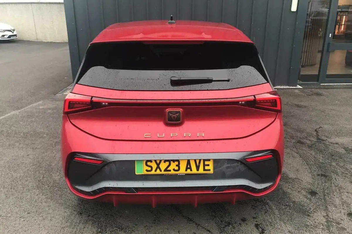 2023-cupra-born-e-v2-230ps-58kwh-e-boost-big-10