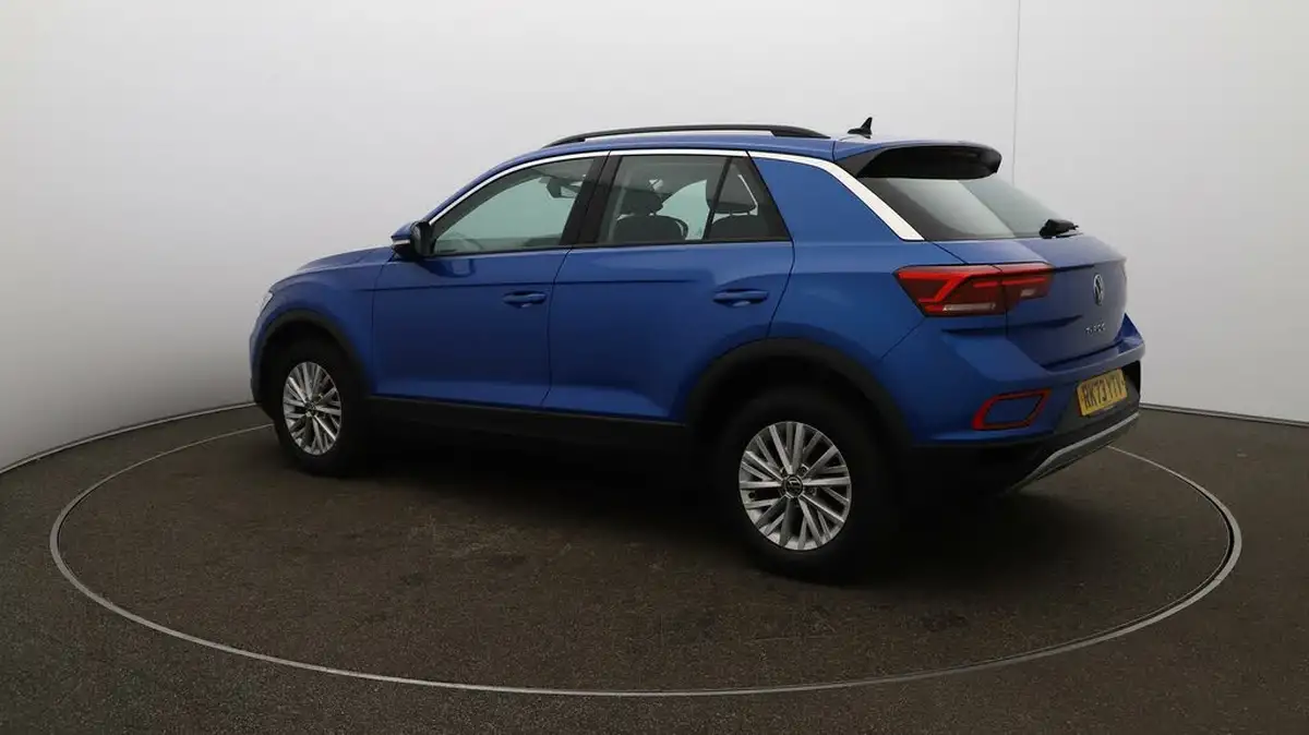 2023-volkswagen-t-roc-10-tsi-life-big-28