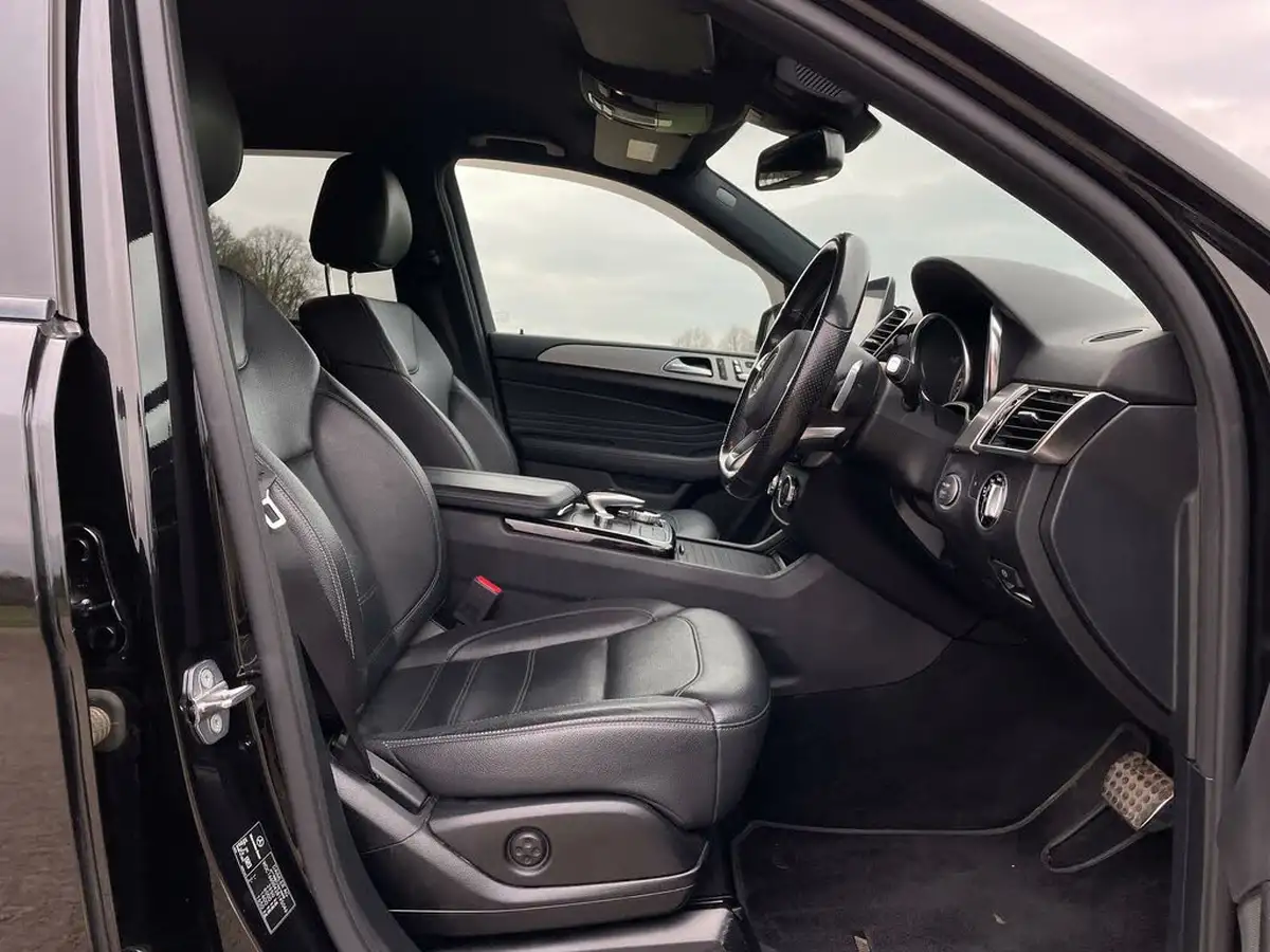 2018-mercedes-benz-gle-class-21d-gle250d-amg-night-edition-big-28