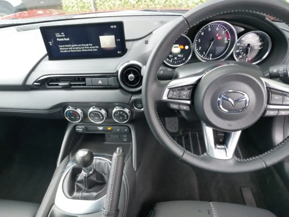 2024-mazda-mx-5-15-exclusive-line-roadster-big-6