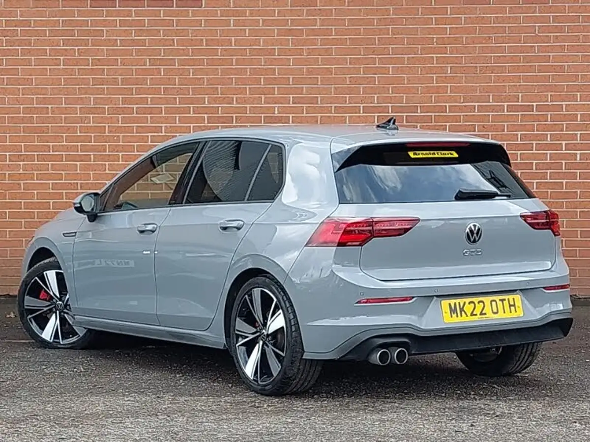 2022-volkswagen-golf-20tdi-gtd-big-1