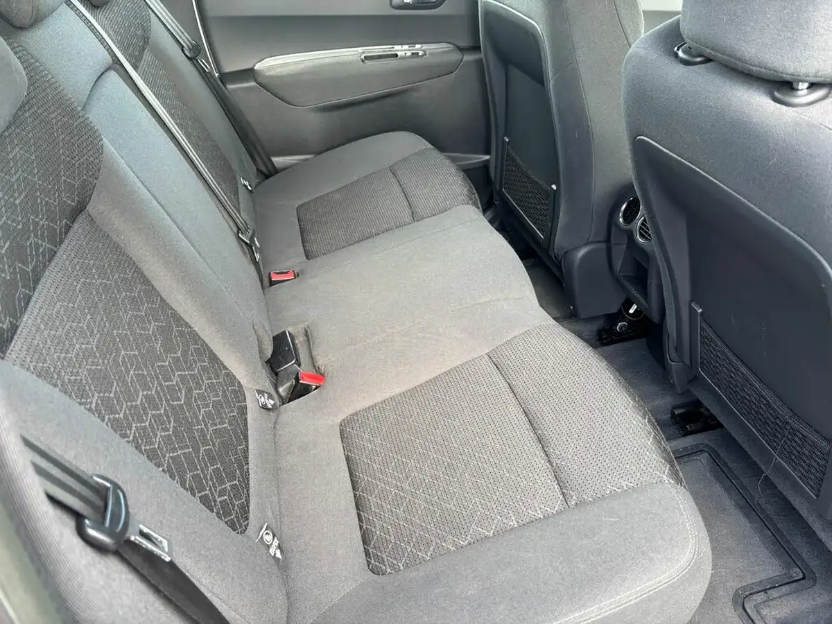 2015-peugeot-3008-crossover-16hdi-active-big-8