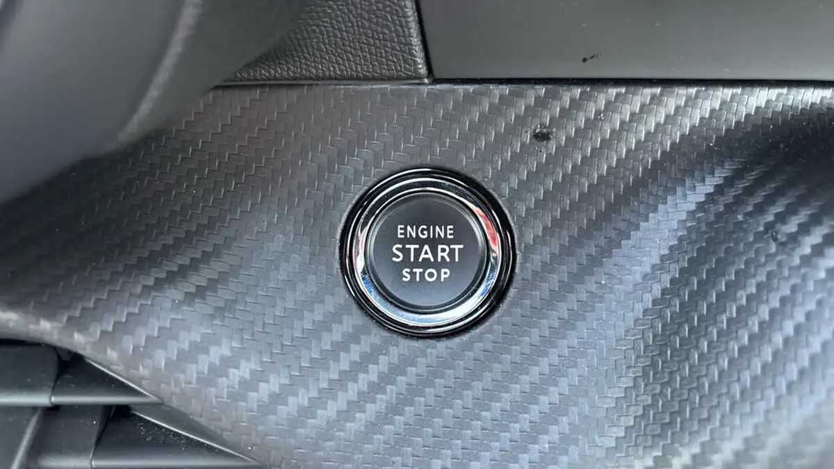 2021-peugeot-2008-suv-12-puretech-gt-premium-130bhp-eat8-big-39