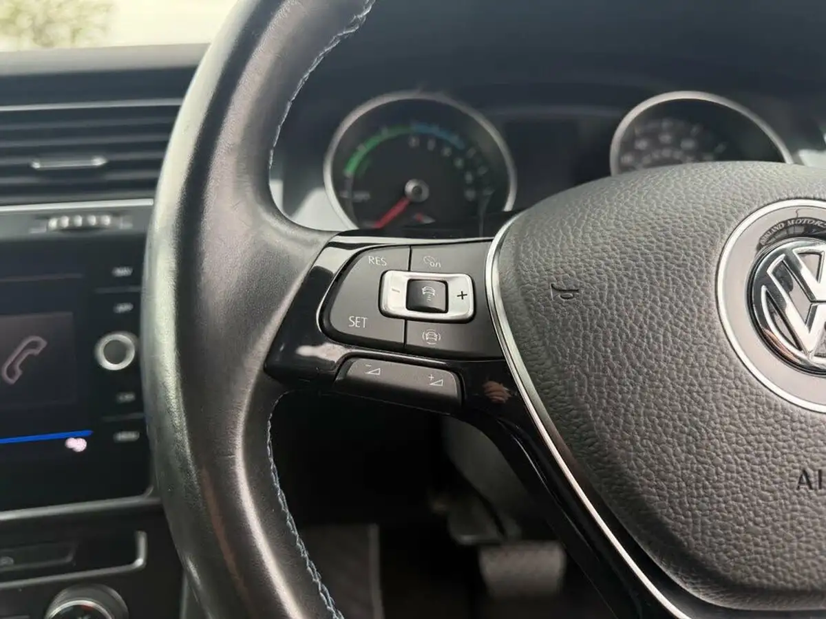 2020-volkswagen-golf-e-e-golf-big-31