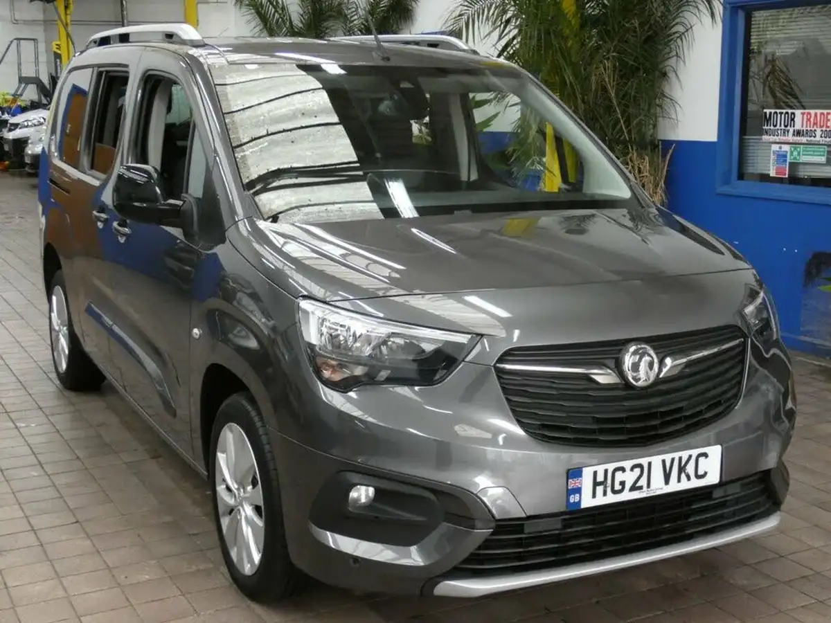 2021-vauxhall-combo-life-12i-elite-xl-big-6