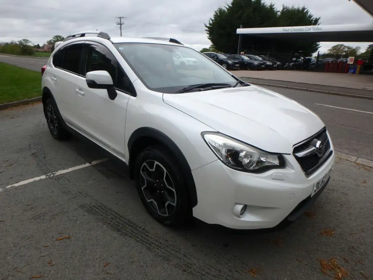 2012-subaru-xv-big-0