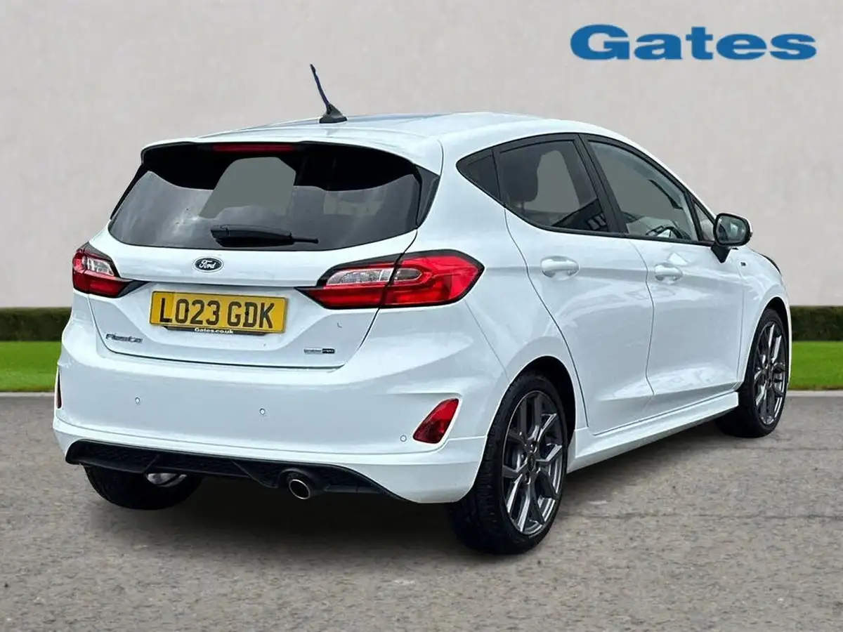 2023-ford-fiesta-big-6