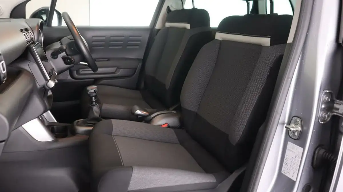 2021-citroen-c3-aircross-12-puretech-feel-110ps-big-13