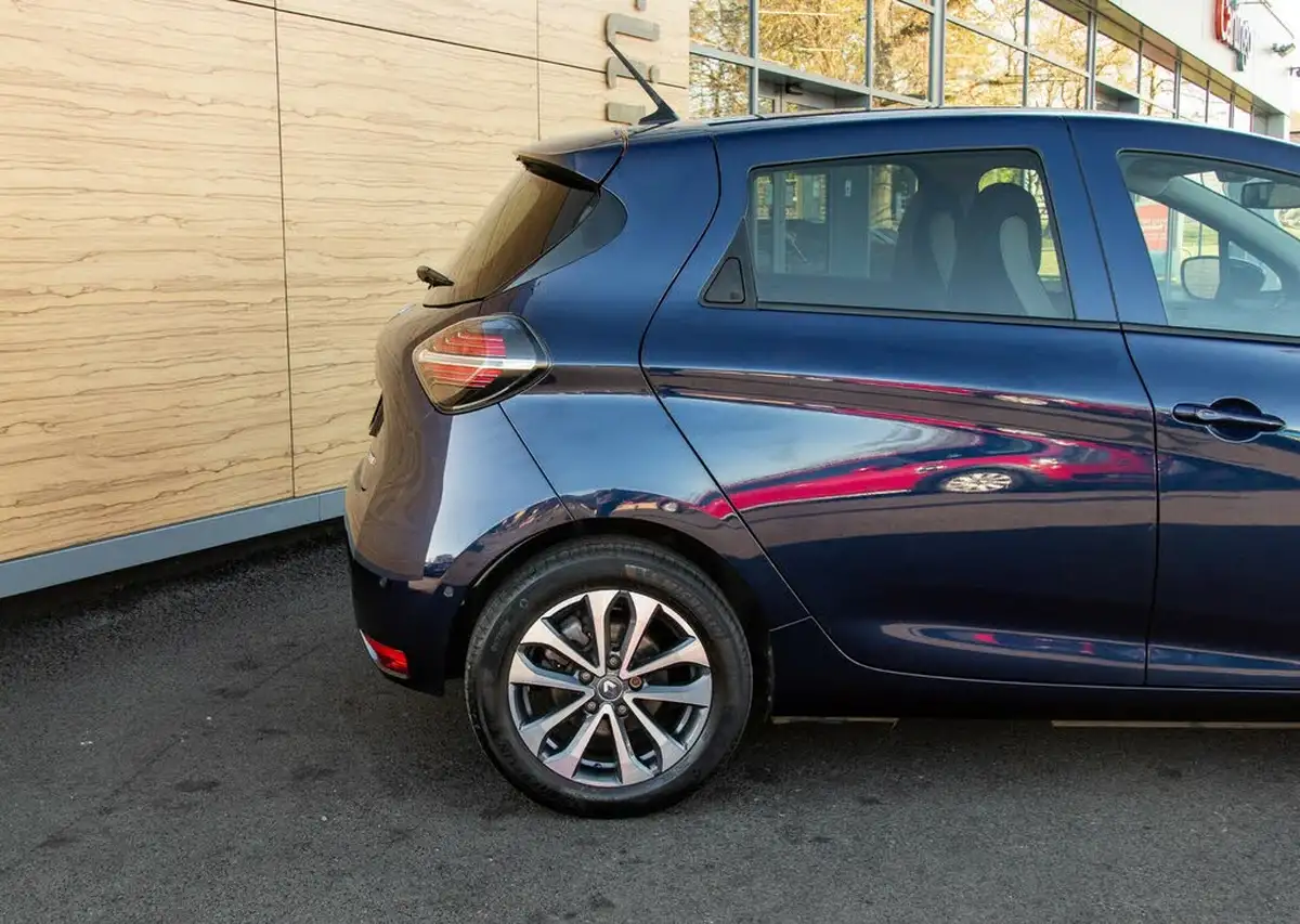 2022-renault-zoe-e-gt-line-big-7