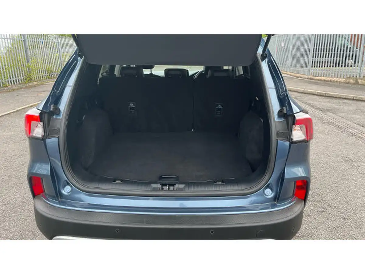 2020-ford-kuga-15-titanium-first-edition-big-3